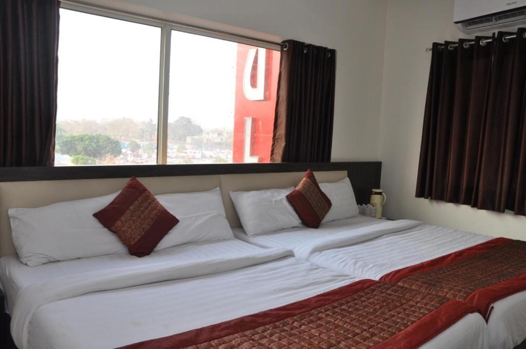 Hotel Al Gulzar Delhi  Exterior photo