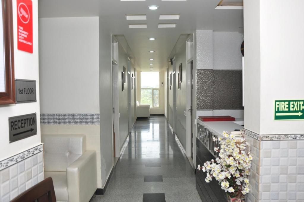 Hotel Al Gulzar Delhi  Exterior photo
