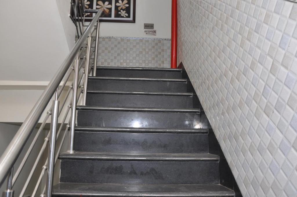 Hotel Al Gulzar Delhi  Exterior photo